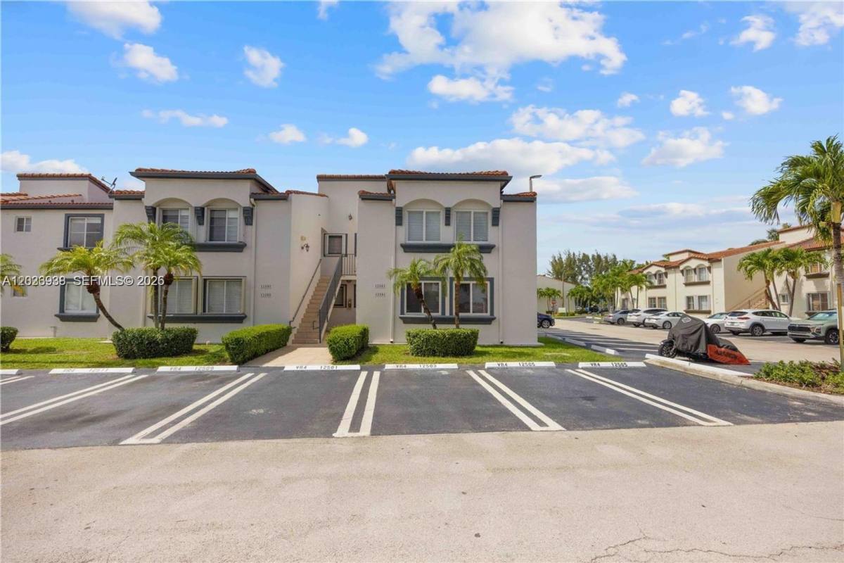 Apartment for rent at 12505 NW 11th Lane #109, Miami, FL 33182