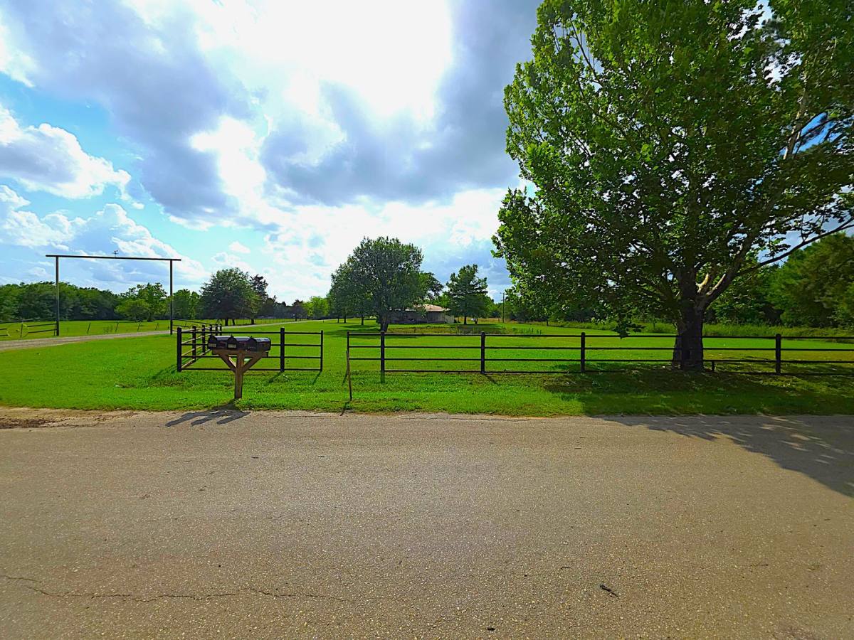 House for rent at 2605 Vz Cr, Van, TX 75790
