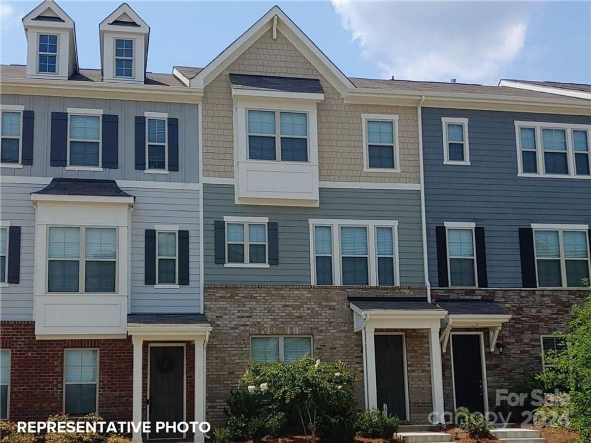 Townhouse for rent at 1116 Doveridge St, Charlotte, NC 28273