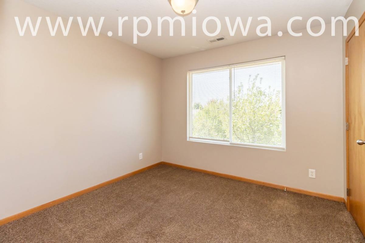 House for rent at 770 SE Harper Dr, Waukee, IA 50263