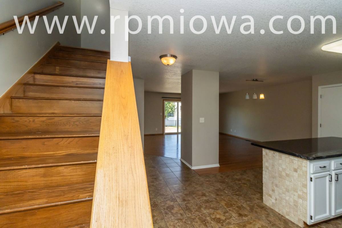 House for rent at 770 SE Harper Dr, Waukee, IA 50263