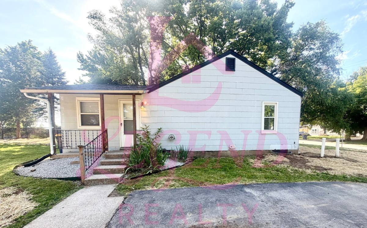 House for rent at 10869 Pear Tree Lane, Saint Ann, MO 63074
