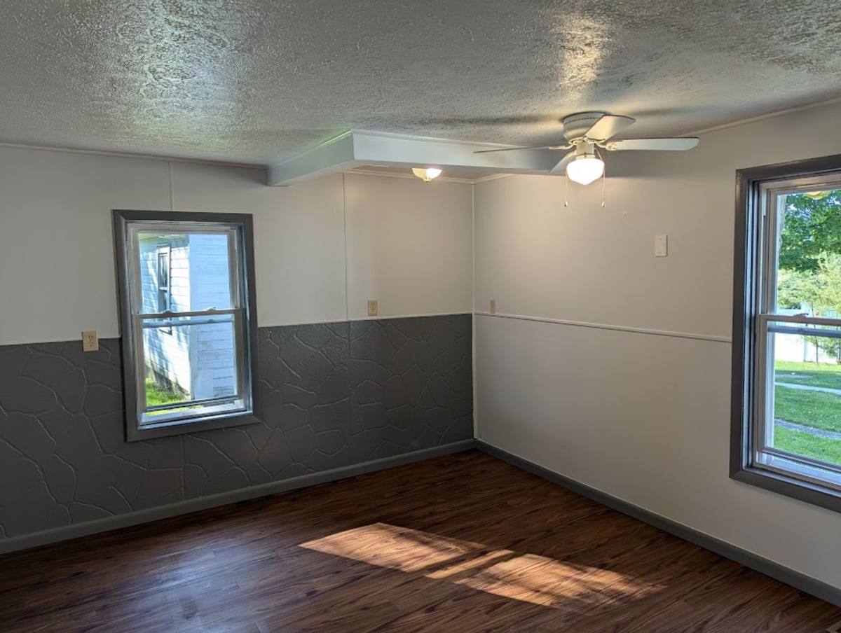 Apartment for rent at 695 697 Highland Ave, Meadville, PA 16335