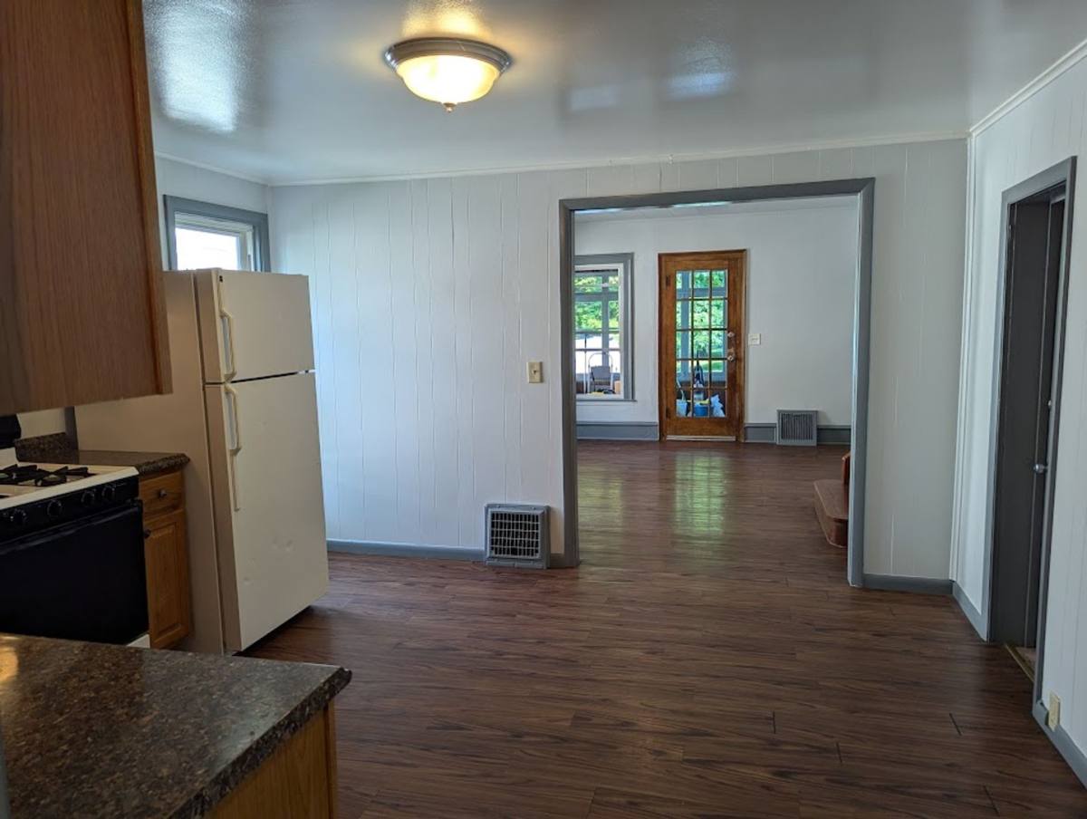 Apartment for rent at 695 697 Highland Ave, Meadville, PA 16335