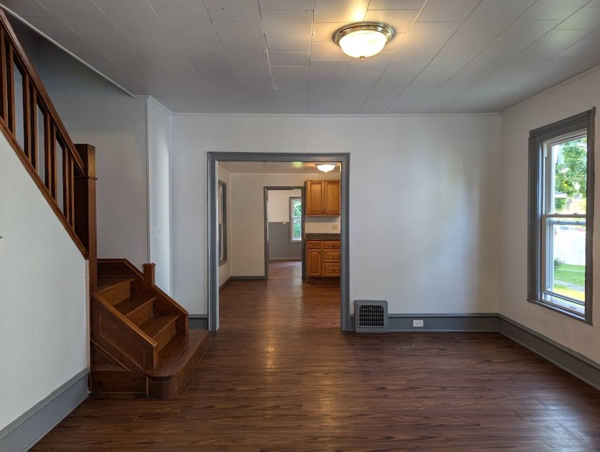 Apartment for rent at 695 697 Highland Ave, Meadville, PA 16335