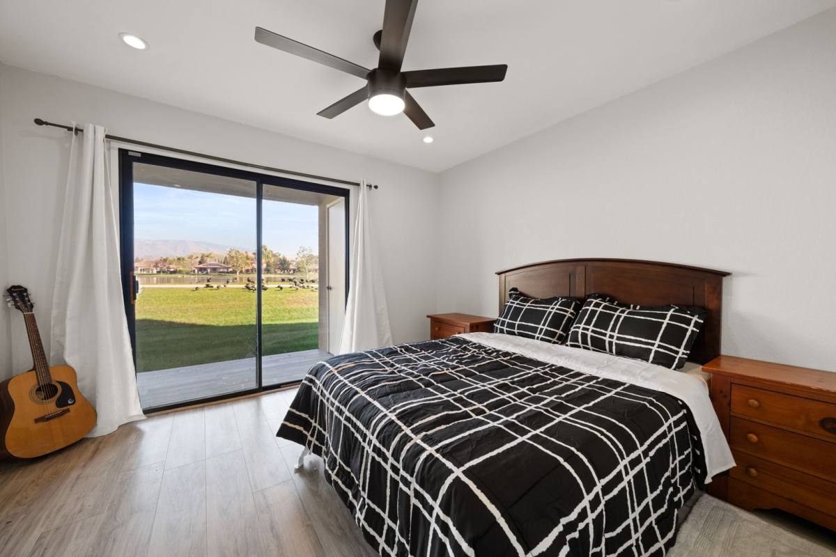 Condo for rent at 14500 Las Palmas Dr, Bakersfield, CA 93306