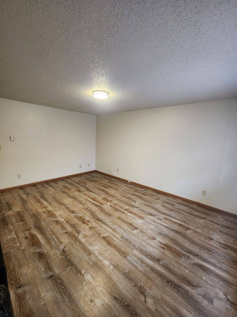 Apartment for rent at 1420 6th St, Charleston, IL 61920