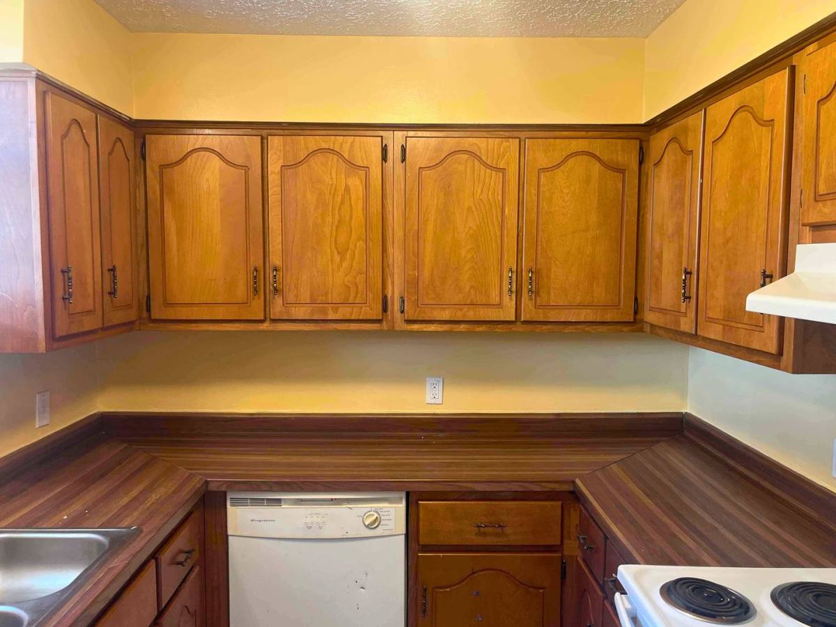 Apartment for rent at 102 Virgil Court, Radcliff, KY 40160