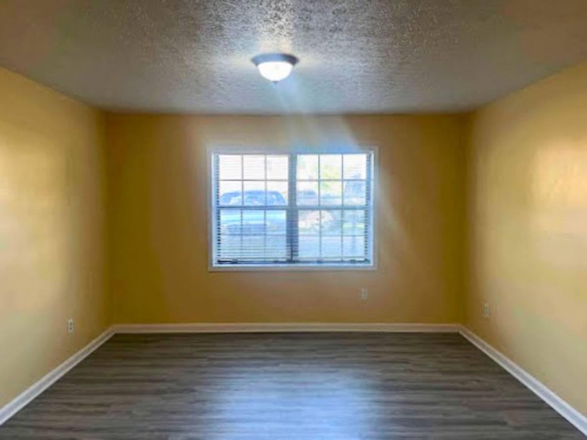 Apartment for rent at 102 Virgil Court, Radcliff, KY 40160