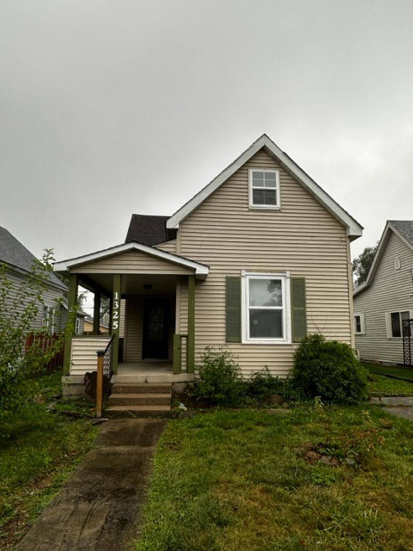 House for rent at 1325 S G St, Elwood, IN 46036