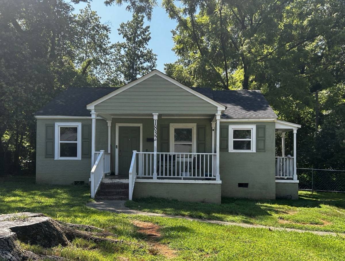House for rent at 1832 Garibaldi Ave, Charlotte, NC 28208