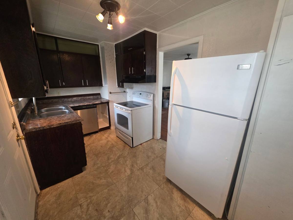House for rent at 2912 NW 46th St, Oklahoma City, OK 73112