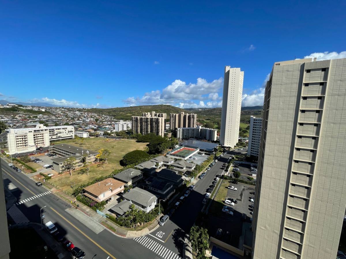 Apartment for rent at 3161 Ala Ilima St, Honolulu, HI 96818
