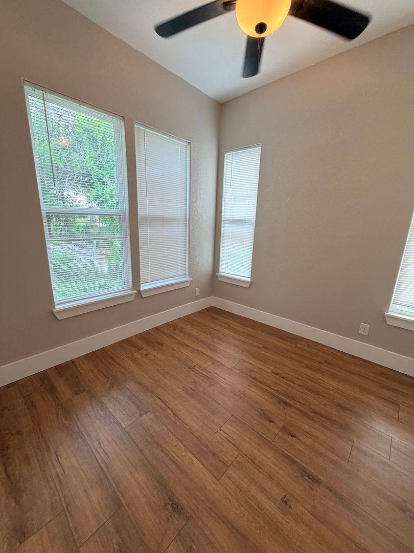 House for rent at 439 Dunning Ave, San Antonio, TX 78210
