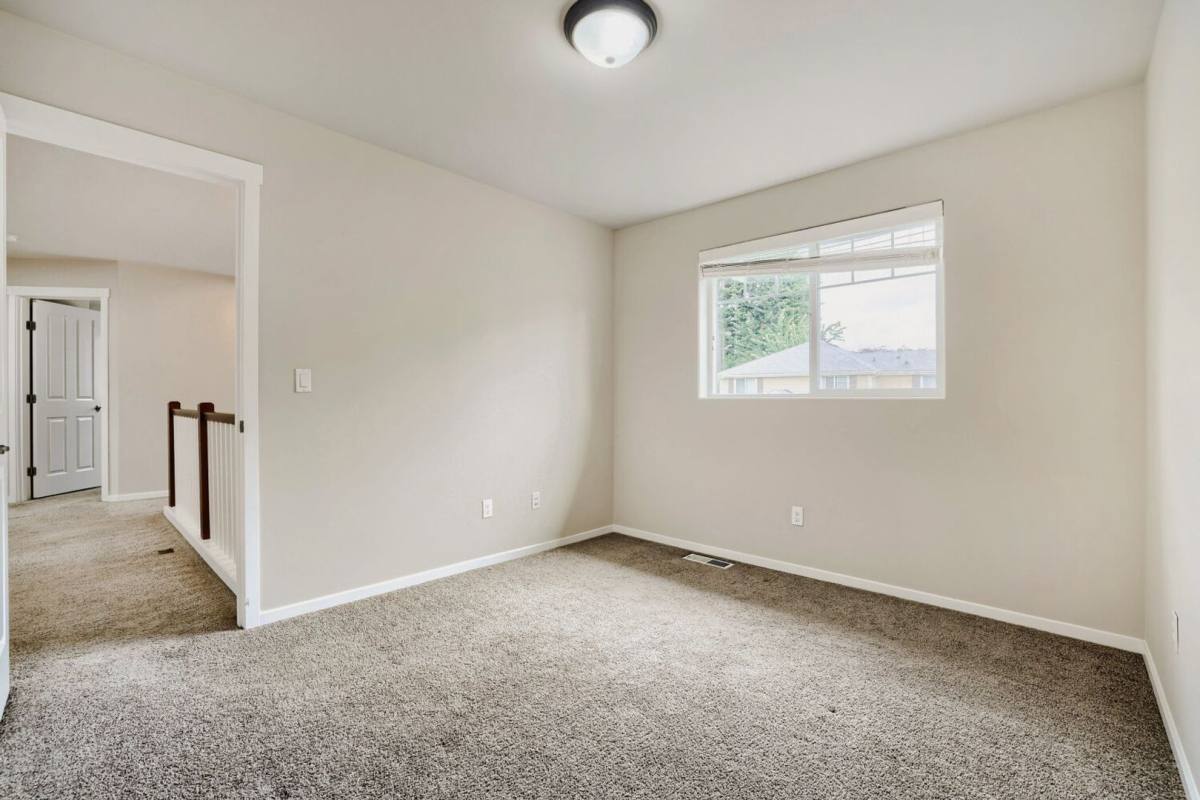 House for rent at 612 169th St SW, Lynnwood, WA 98037