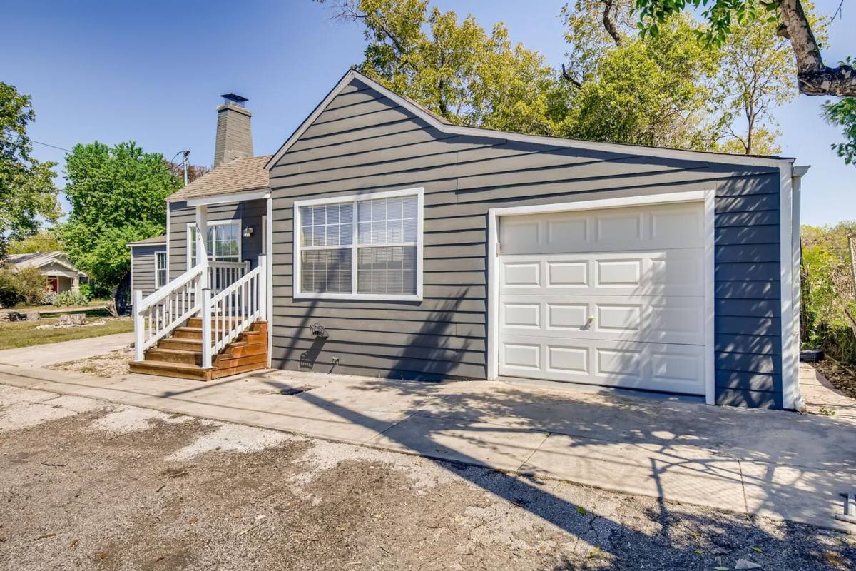 House for rent at 400 Eleanor Ave, San Antonio, TX 78209