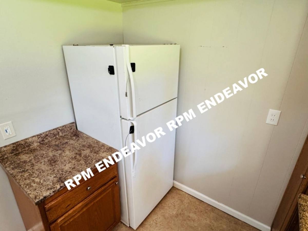 House for rent at 10052 Lilac Ave, Saint Louis, MO 63137