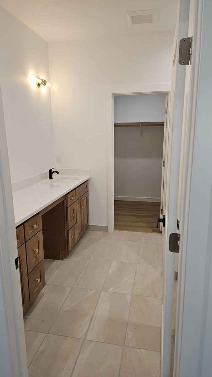 Apartment for rent at 910 5th Ave, Ephrata, WA 98823