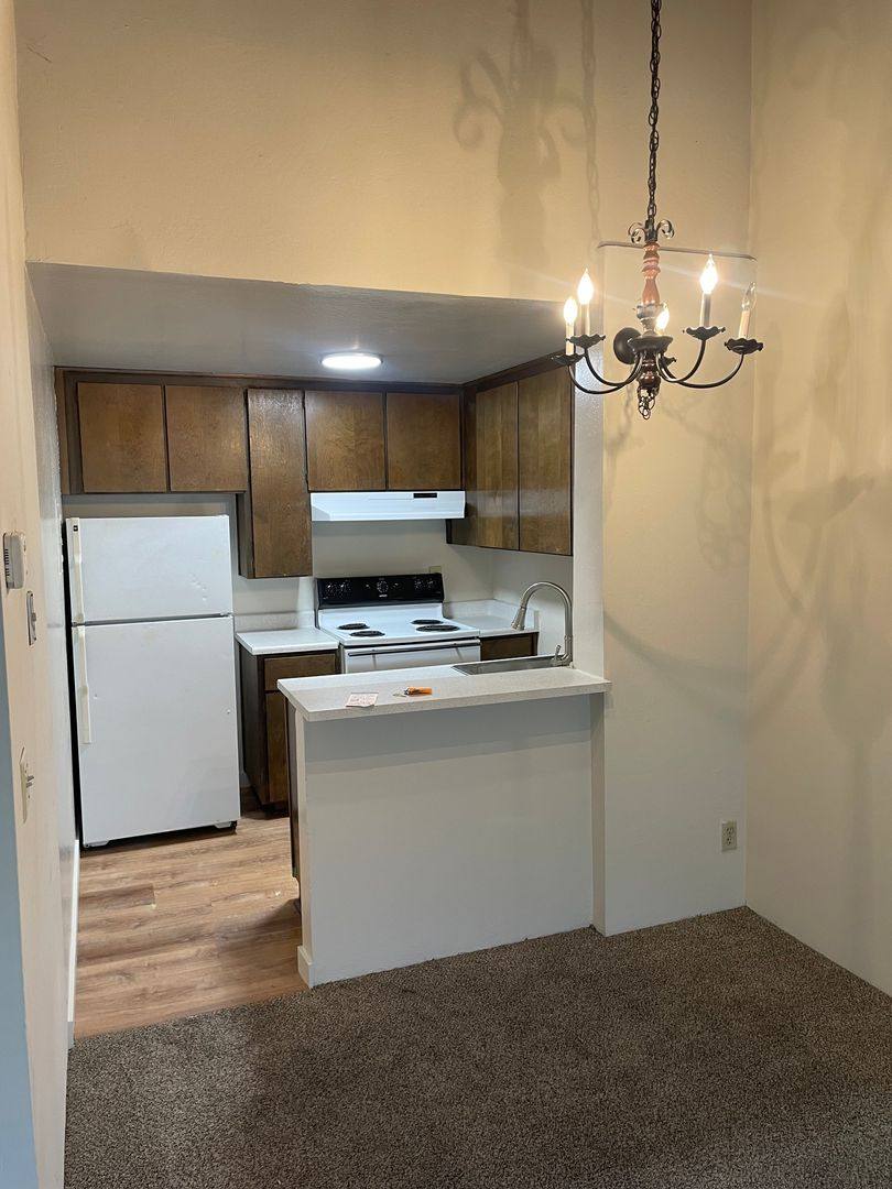 Apartment for rent at 2421 I St, Sacramento, CA 95816