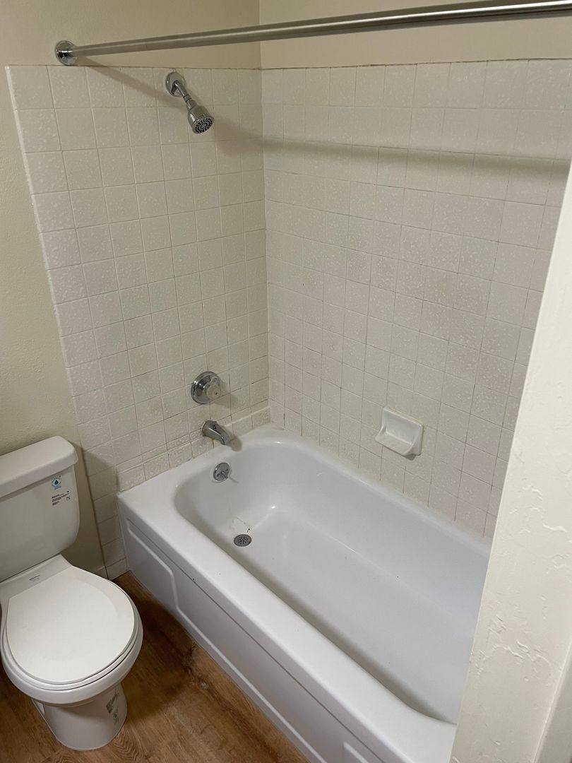 Apartment for rent at 2421 I St, Sacramento, CA 95816