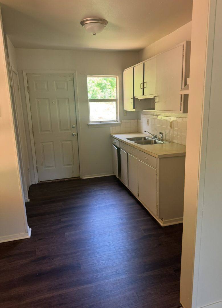 House for rent at 411 Byrne St, Lone Star, TX 75668