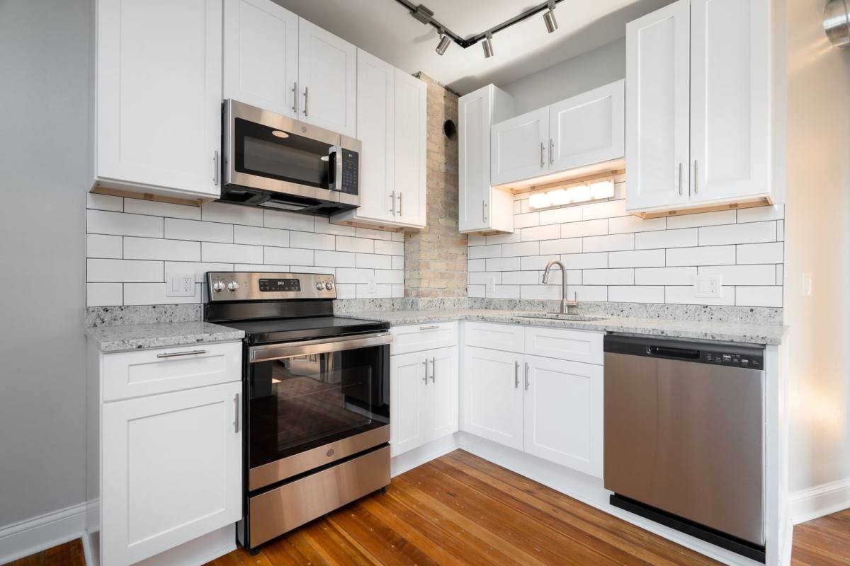 Apartment for rent at 3400 University Ave SE, Minneapolis, MN 55414