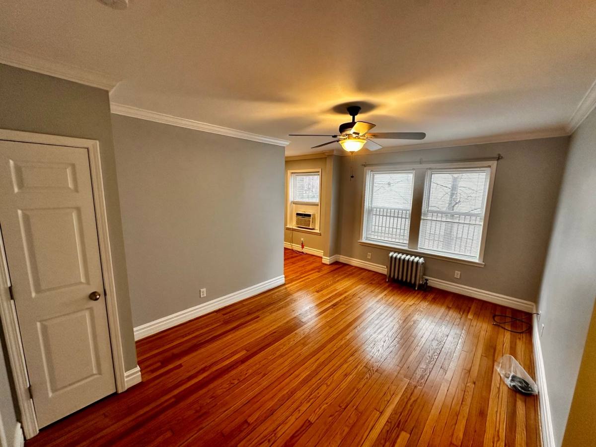 Apartment for rent at 4245 W Pine Blvd, Saint Louis, MO 63108