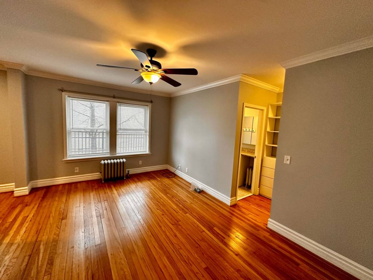 Apartment for rent at 4245 W Pine Blvd, Saint Louis, MO 63108