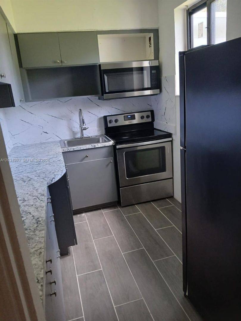 House for rent at 1400 NE 148th St, Miami, FL 33161