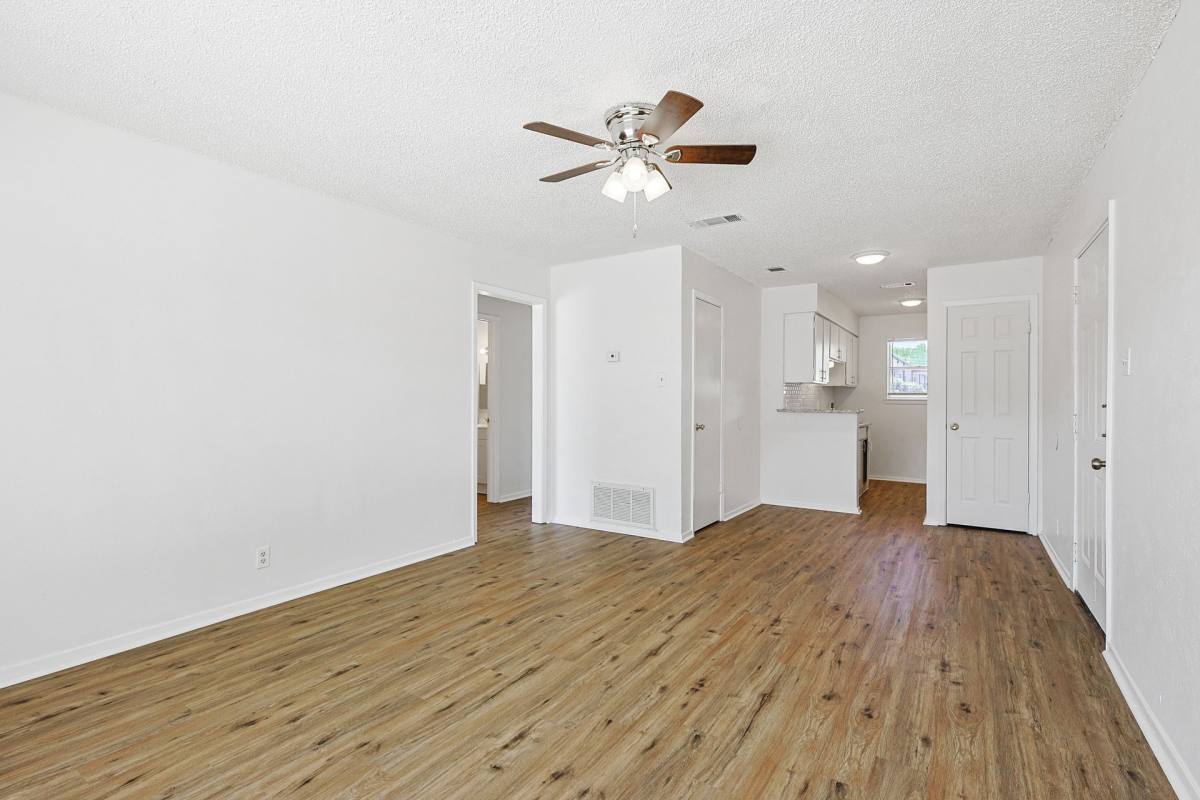 Apartment for rent at 2637 W Randol Mill Rd, Arlington, TX 76012