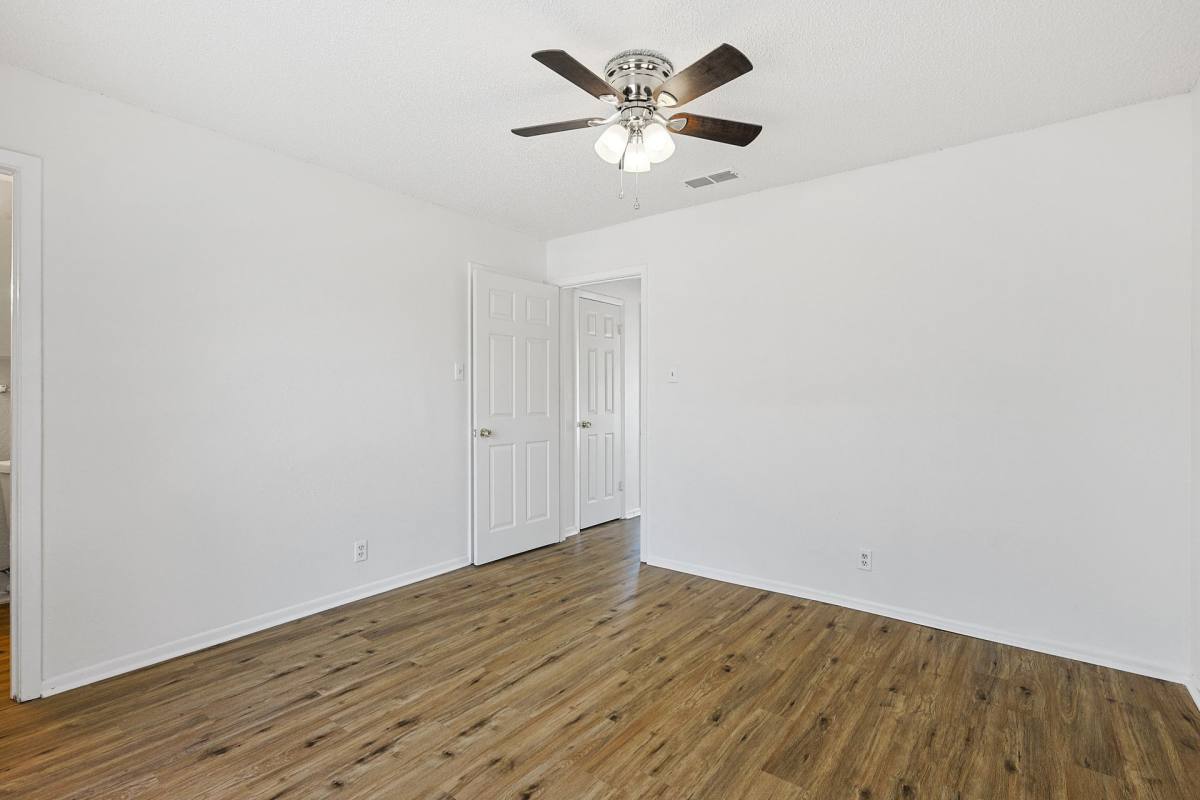 Apartment for rent at 2637 W Randol Mill Rd, Arlington, TX 76012