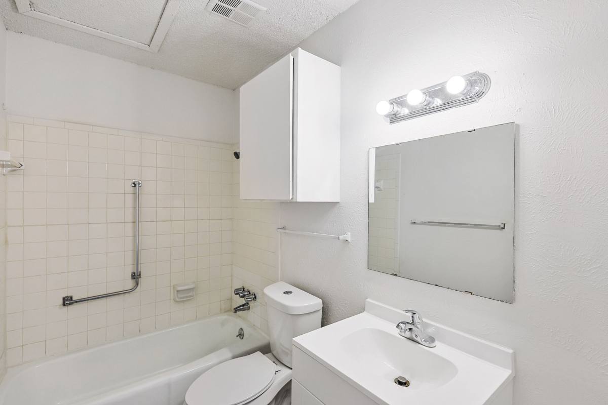 Apartment for rent at 2637 W Randol Mill Rd, Arlington, TX 76012