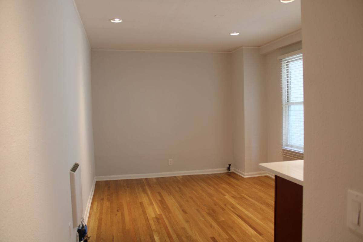 Apartment for rent at 1918 Lakeshore Ave, Oakland, CA 94606