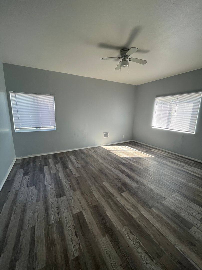 Apartment for rent at 417-453 W Cowles St, Long Beach, CA 90813