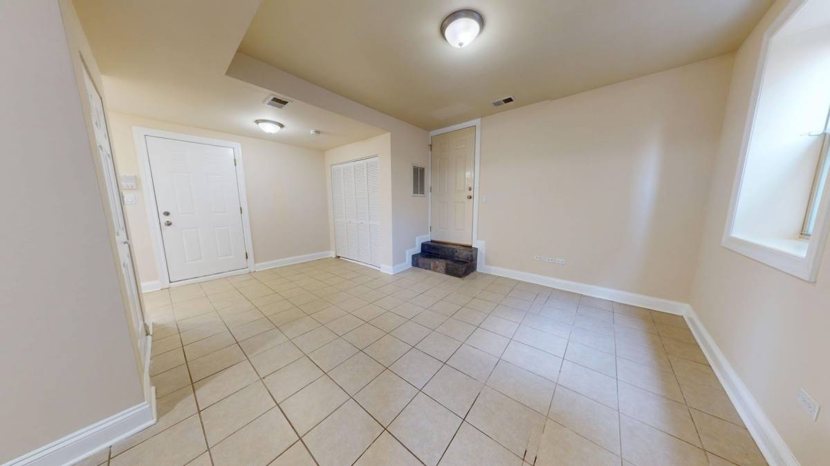 Apartment for rent at 3508 W Cortland, Chicago, IL 60647
