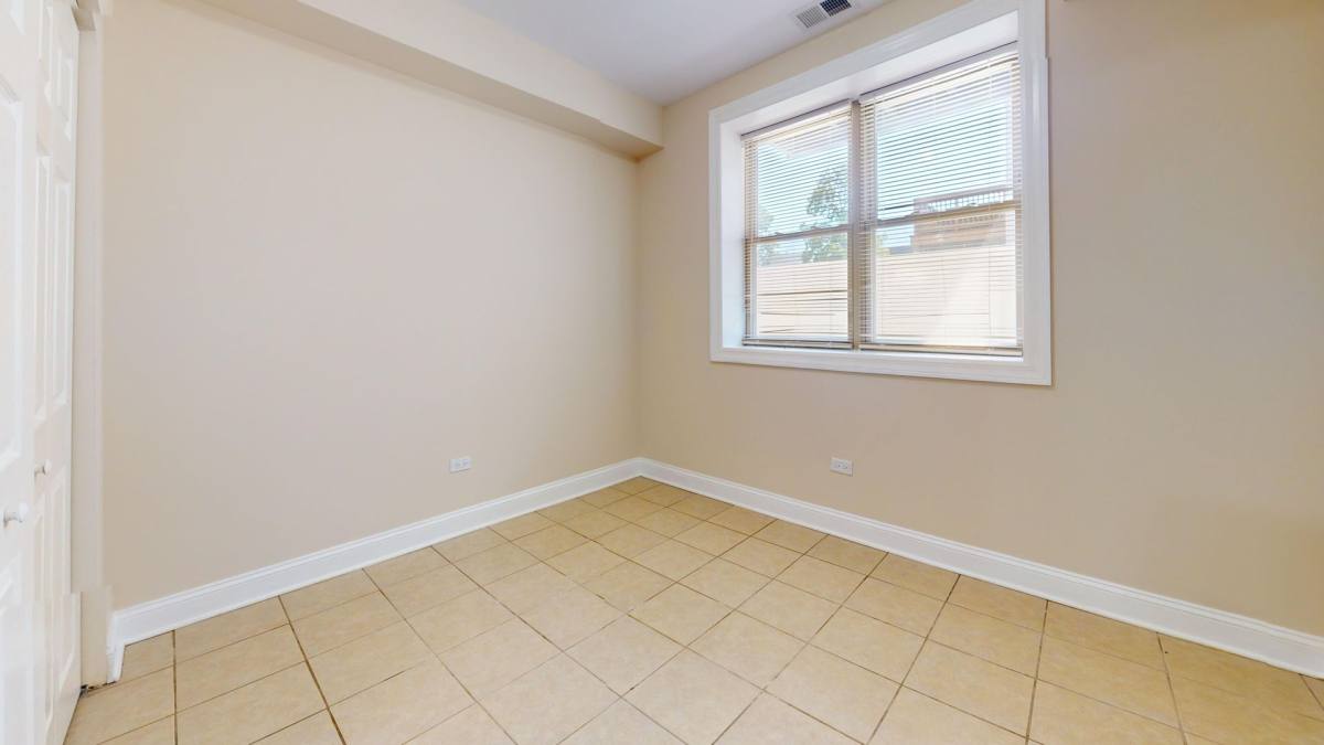 Apartment for rent at 3508 W Cortland, Chicago, IL 60647
