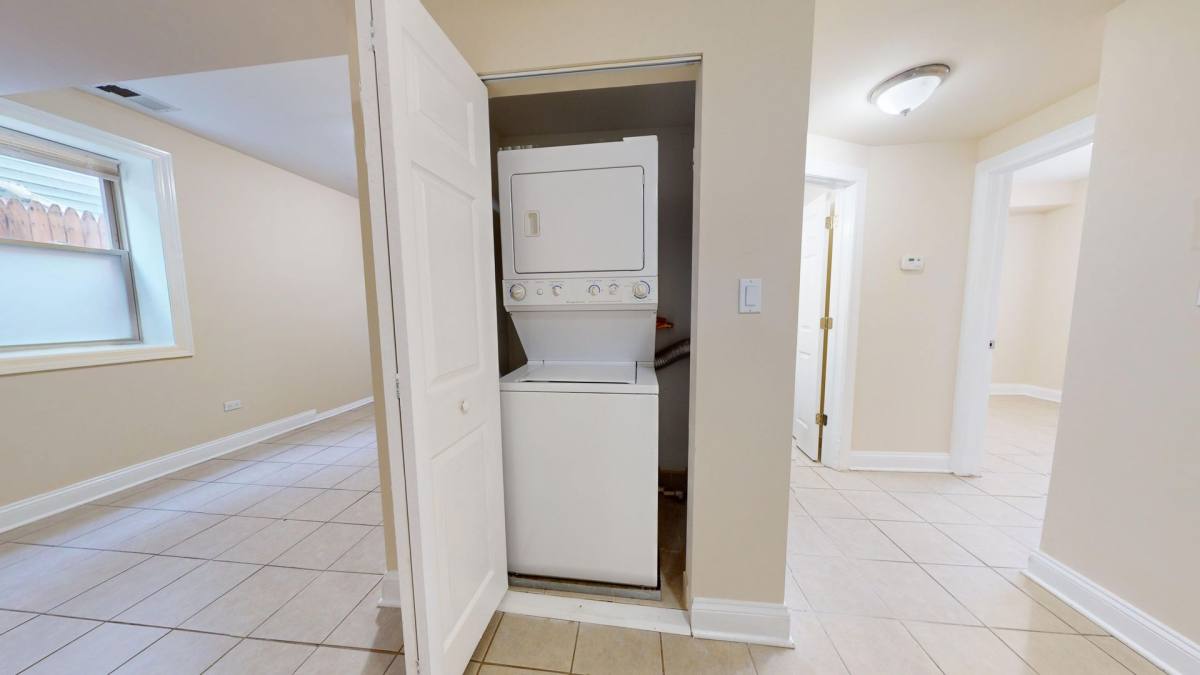 Apartment for rent at 3508 W Cortland, Chicago, IL 60647
