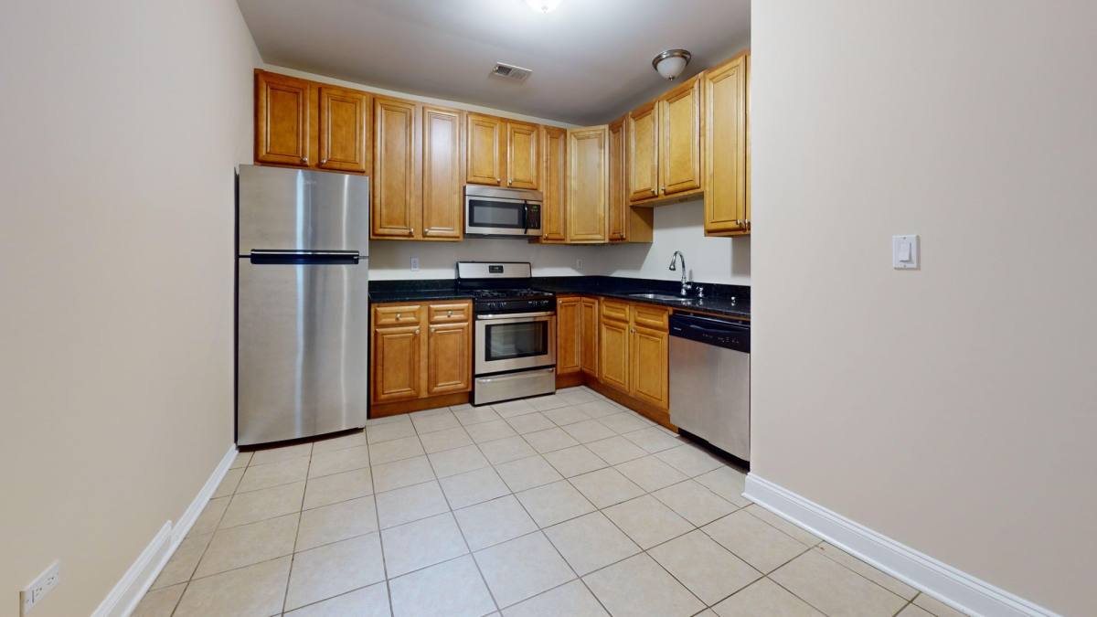 Apartment for rent at 3508 W Cortland, Chicago, IL 60647