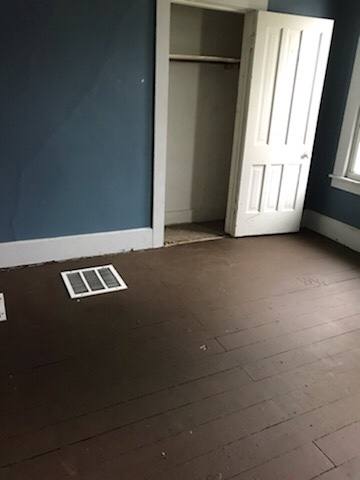 Apartment for rent at 88 N Buena Vista St, Newark, OH 43055