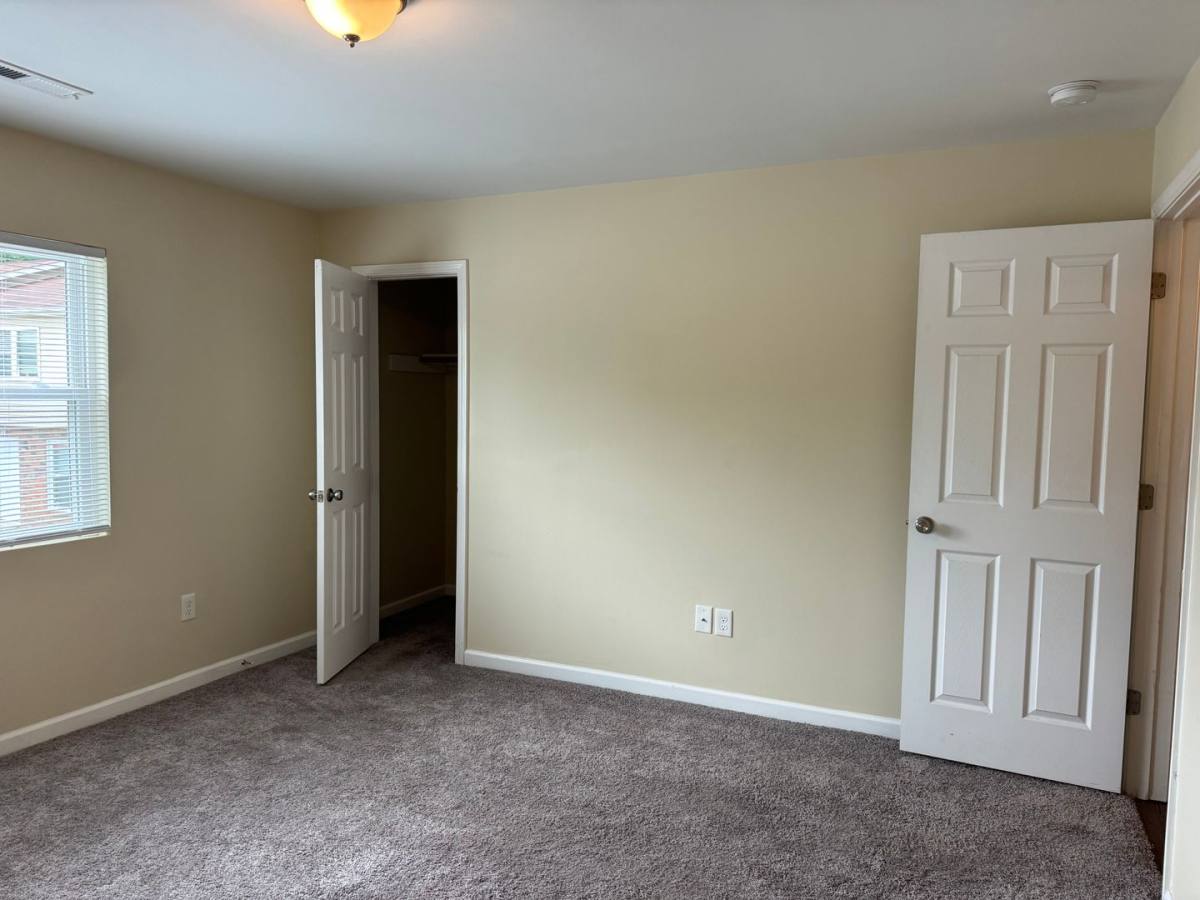 Apartment for rent at 2345 Carmine St, Charlotte, NC 28206