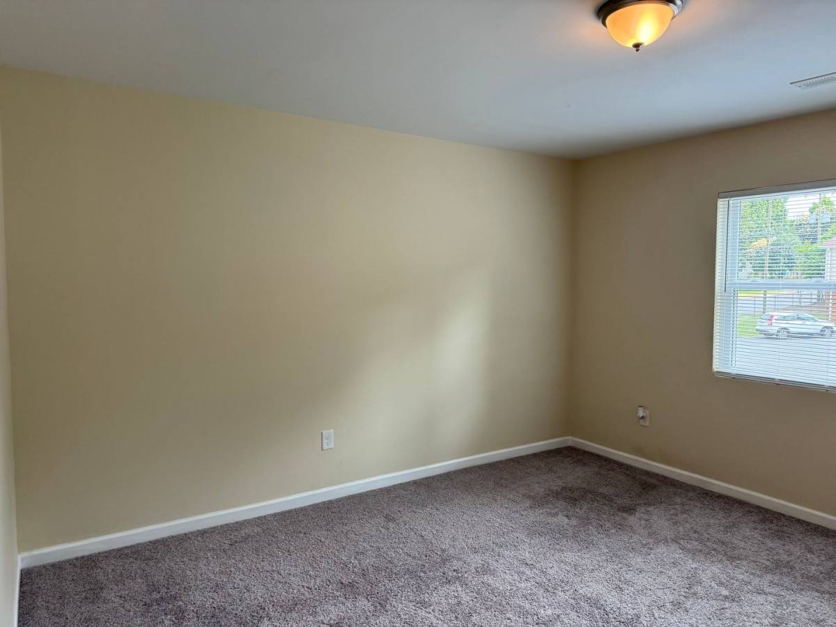 Apartment for rent at 2345 Carmine St, Charlotte, NC 28206