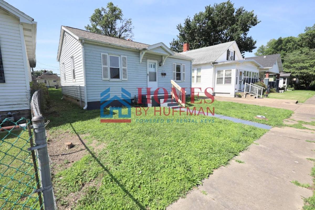 House for rent at 1413 E Illinois St, Evansville, IN 47711