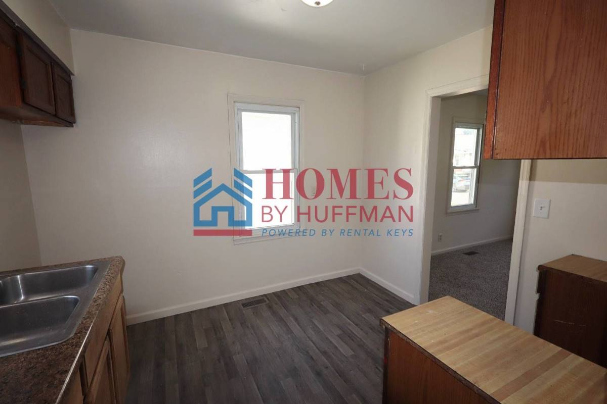 House for rent at 1413 E Illinois St, Evansville, IN 47711
