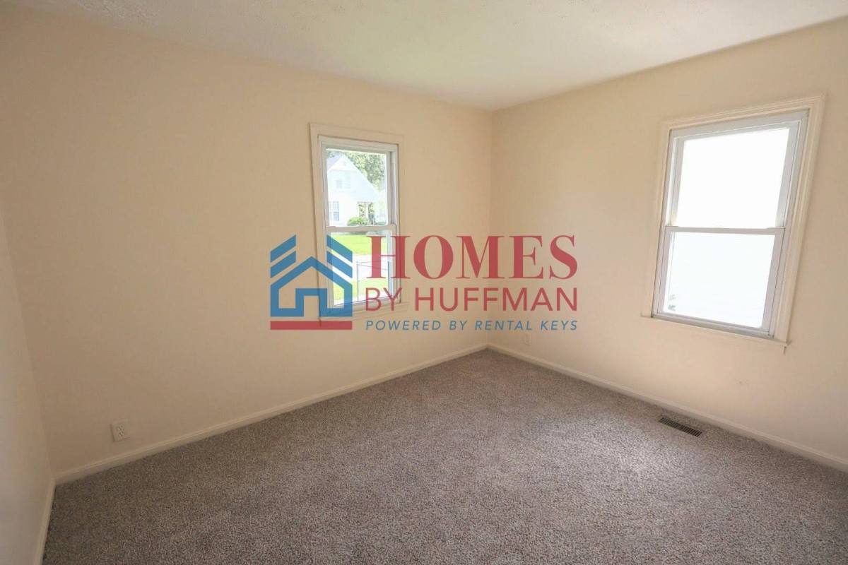House for rent at 1413 E Illinois St, Evansville, IN 47711