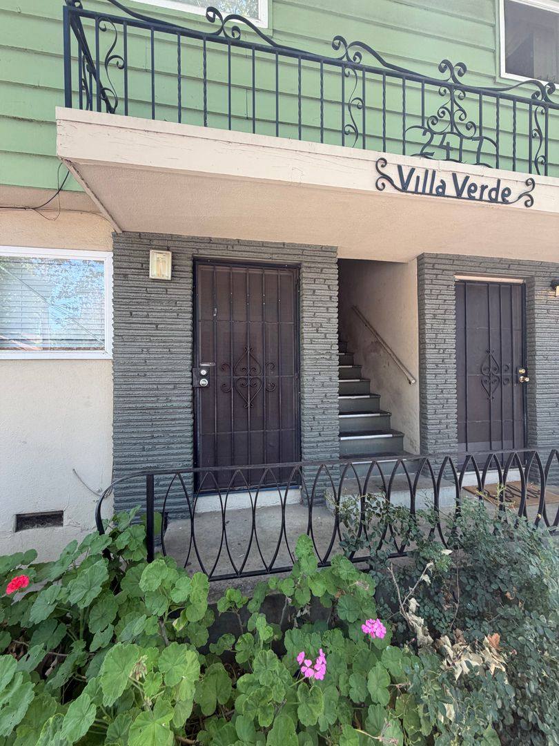 Apartment for rent at 2417 26th St, Sacramento, CA 95818
