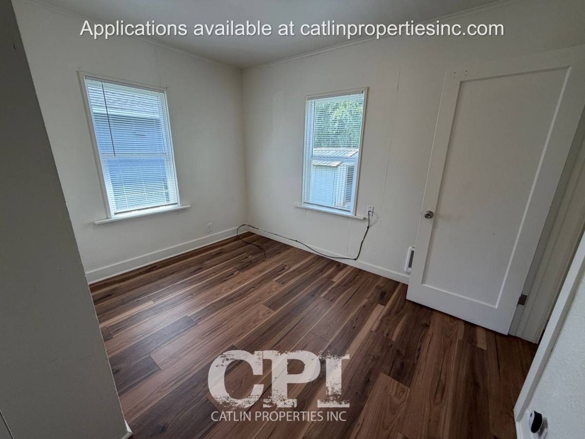 House for rent at 269 22nd Ave -Single - Family, Longview, WA 98632