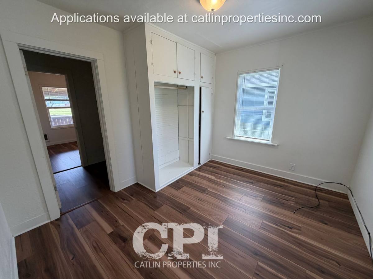 House for rent at 269 22nd Ave -Single - Family, Longview, WA 98632