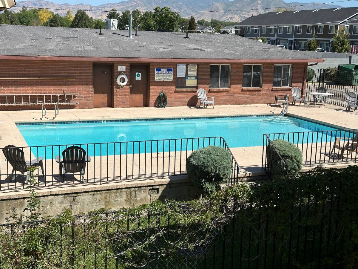 Apartment for rent at 929 E 3745 S, Salt Lake City, UT 84106