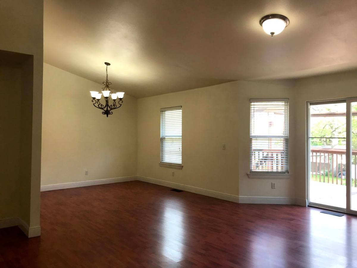 House for rent at 1652 Cedar St, Fayetteville, AR 72703