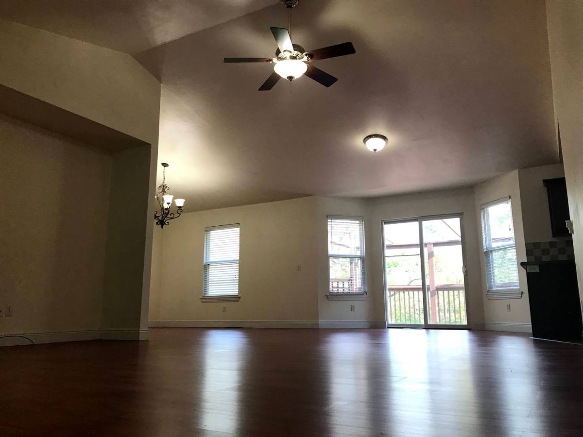 House for rent at 1652 Cedar St, Fayetteville, AR 72703